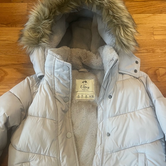 Abercrombie Kids Gray Puffer Jacket with Hood and Quilted Insulation - Picture 2 of 2